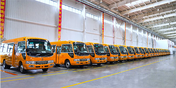 100 Golden Dragon School Buses Head to Oman