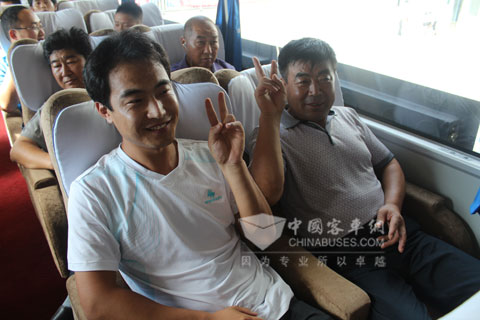 Customers are satisfied with Zhongtong bus