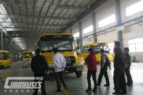 Shangrao 56-seat School Bus Sample Roll off Line